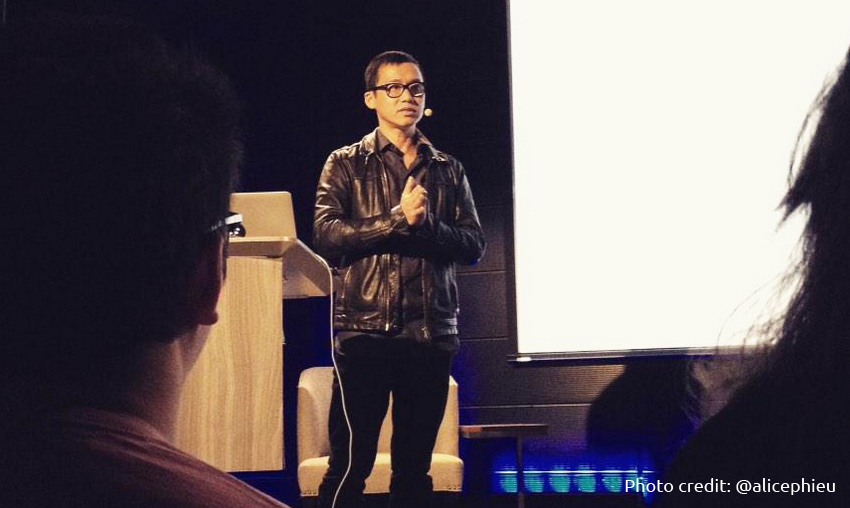 Graphic designer Art Director Ji Lee speaking at Dynamicmtl event in Montreal